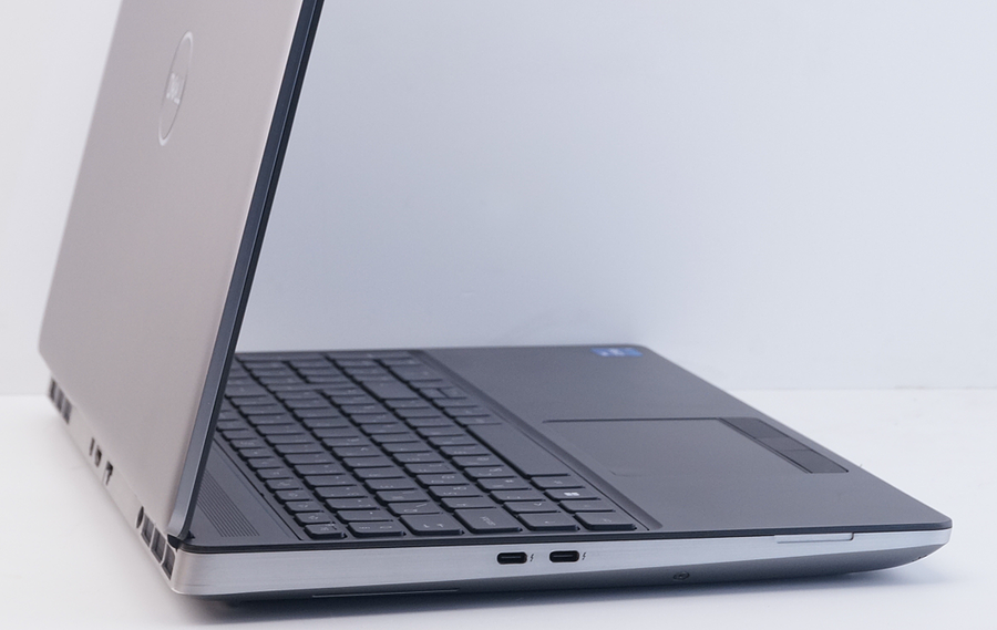 ������ Dell Precision 7560 - ������ 2