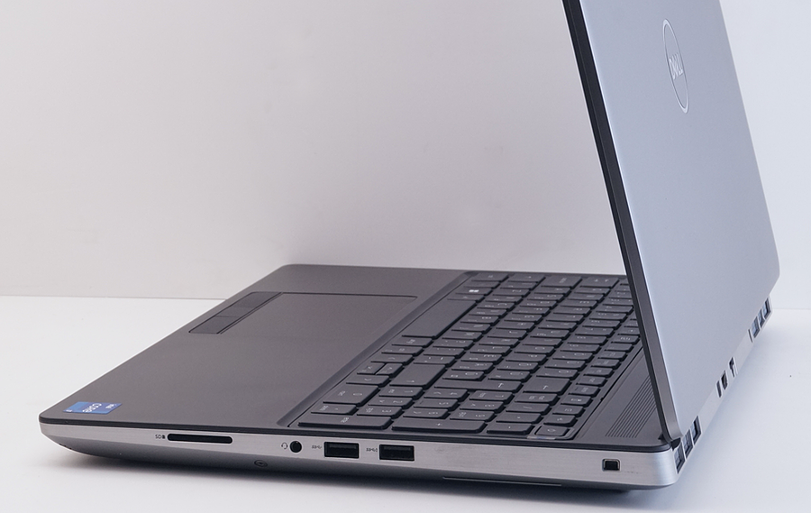 ������ Dell Precision 7560 - ������ 3