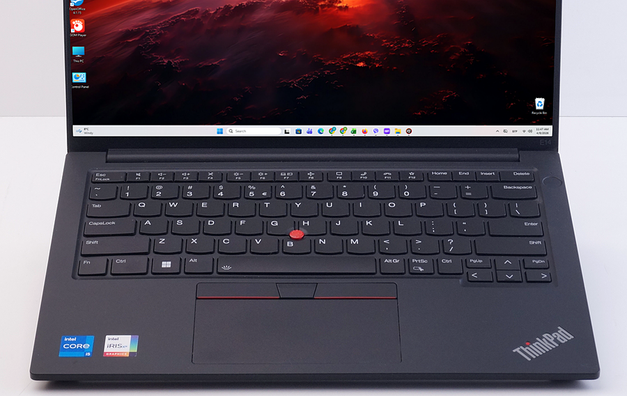 ������ Lenovo ThinkPad E14 Gen 5 - ������ 4